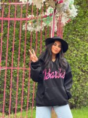 هودي باربي (Barbie) المبطن - لإطلالة مفعمة بالأنوثة والدفء - Image 2