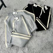 Dynamic Side-Striped Tracksuit - ترنج بلوج المطور بقصة الوايد ليج - Image 6