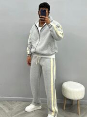 Dynamic Side-Striped Tracksuit - ترنج بلوج المطور بقصة الوايد ليج - Image 2