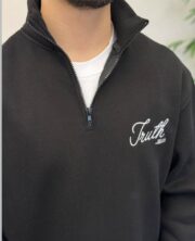 Half-Zip Digital Oversized Sweatshirt - سويت شيرت نص سوستة بطباعة ديجيتال - Image 2